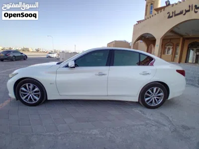 Infiniti Q50 Standard 4