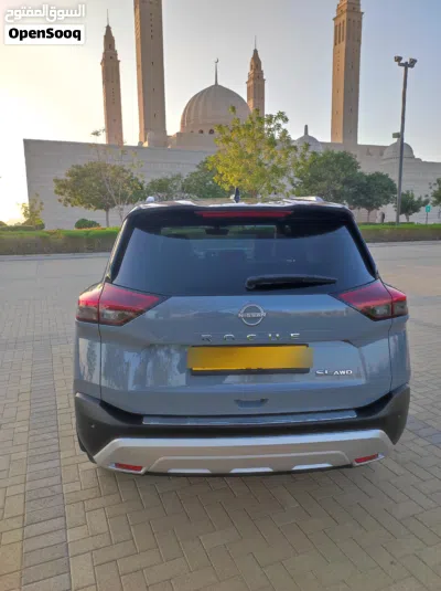 نيسان روج SL 4