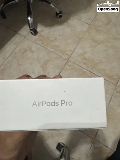 AirPods Pro (2nd Generation) with MagSafe charging case (USB-C) 3