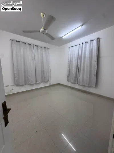شقة الطابق الأول 240ریال 2