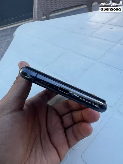 نظيف iPhone 11 Pro 256 جيجابايت 4