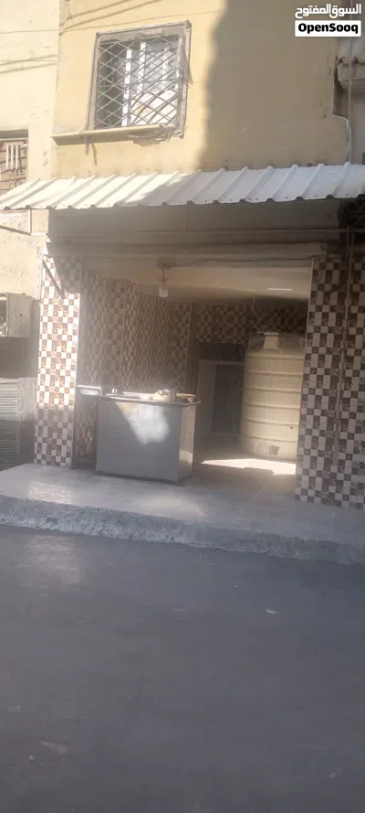 عمارة كاملة للبيع في مخيم النصر 2