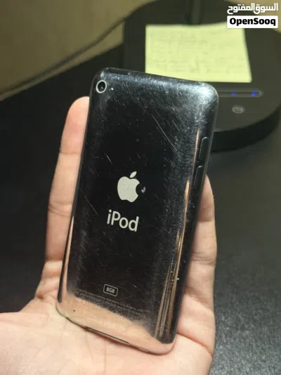 ipod touch 4 perfect comdition 3