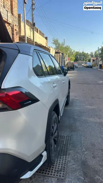 Toyota RAV 4 XLE 4
