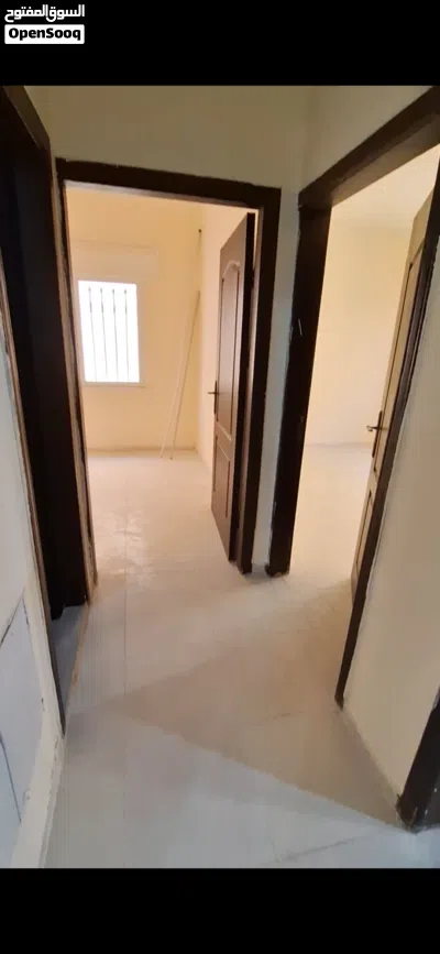 شقة صغيره للايجار لعرسان زوج وزوجه طابق ثاني 3