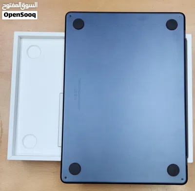 للبيع MacBook air m4/13inch/256GB ssd/16ram/ لون سماء الليل كالجديد مع الكرتون 3
