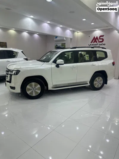 Toyota Land Cruiser GXR 3