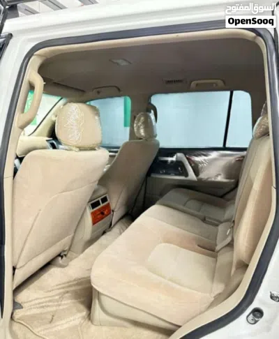 Toyota Land Cruiser GXR 3