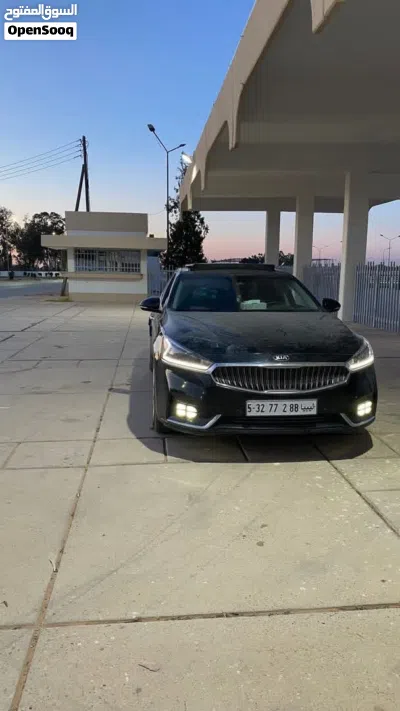 Kia Cadenza Premium 2
