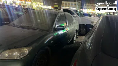 للبيع سيارة هوندا سيفيك سكراب 4
