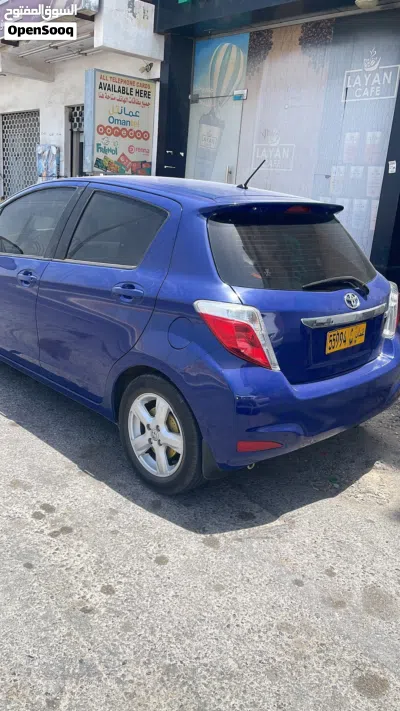 Toyota Yaris SE 2