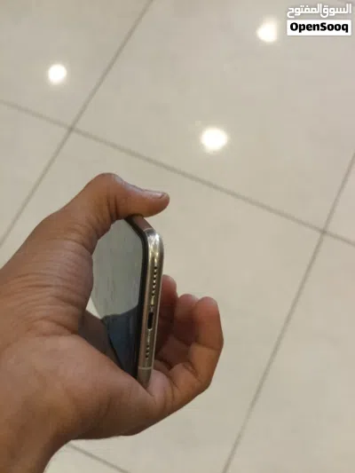 ايفون 11برو للبيع 3