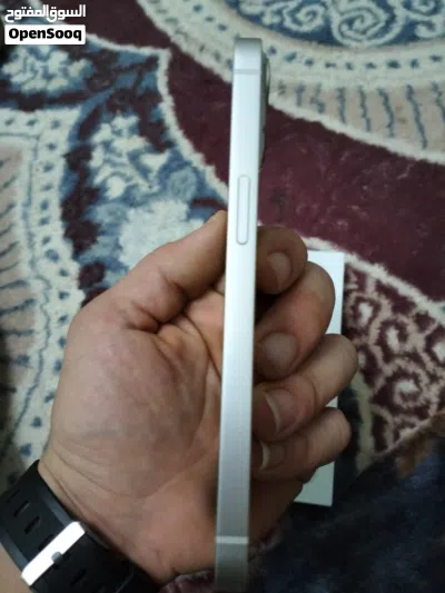 هاتف ايفون 13 العادي للبيع بحاله ممتازه بطاريه 83٪ مساحته 128 لا مبطل ولا مصلح نظيف 3