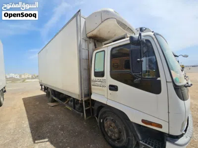 Isuzu 7 ton 2012 2