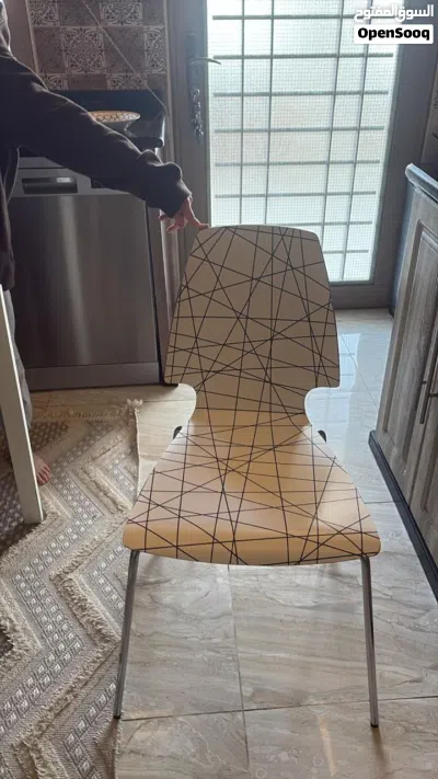 طاولة للبيع 2