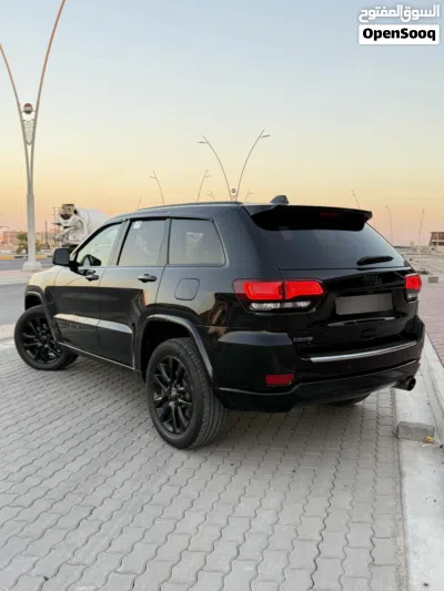 جيب جراند شيروكى Limited 4