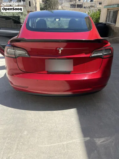 Tesla Model 3 Standard 2