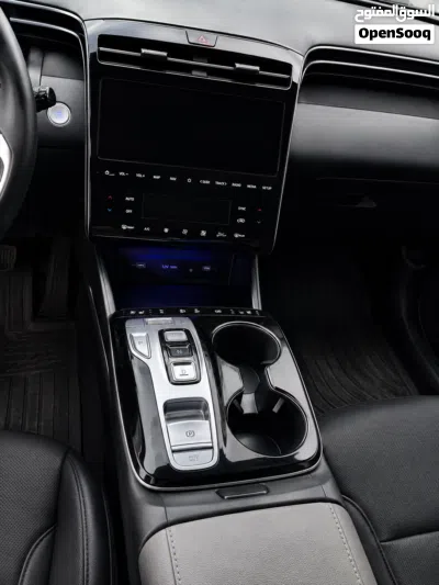 Hyundai Tucson Standard 2