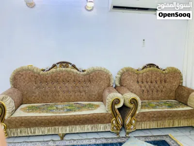 تخم نضيف 10 مقاعد بحاله جيده استعمال قليل 3