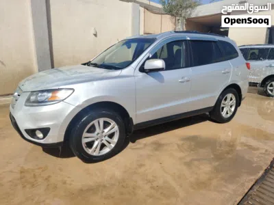 Hyundai Santa Fe Limited 2