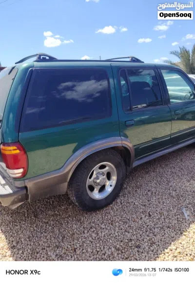 Ford Explorer Limited 2