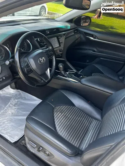 Toyota Camry SE 4