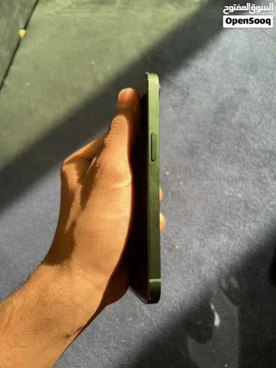 ايفون 13 عادي ذاكره 128g عرطه 2