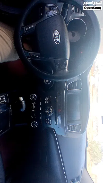 Kia Cadenza Limited 4