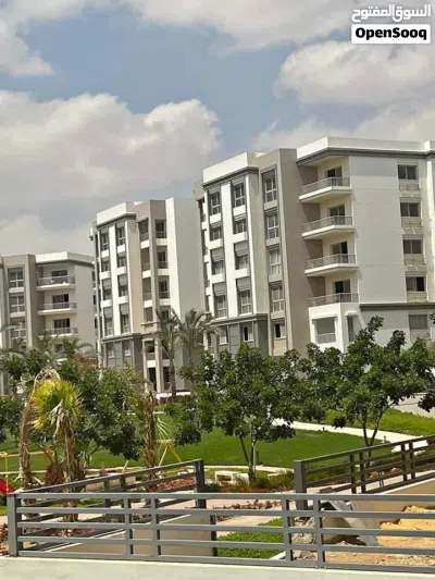 شقة للبيع بمقدم 455الف قسط على 10 سنين فى كمبوند هايد بارك التجمع الخامس - hyde park 3