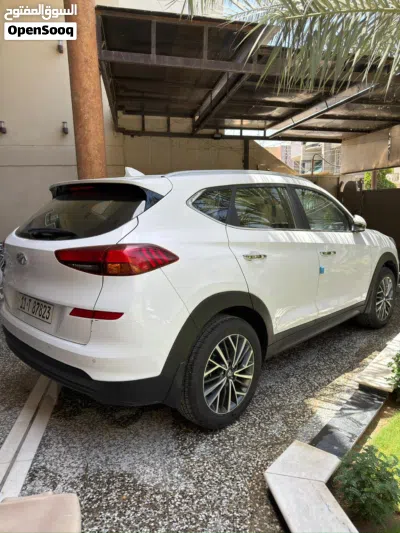 Hyundai Tucson GLS 3