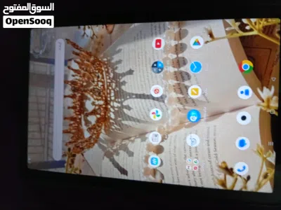 ايباد أن فنكس غير مستعمل غير شهر الايباد جديد لا يوجد فيه خلال أو كسر كامل أغراضه و يوجد عليه لزقه 2