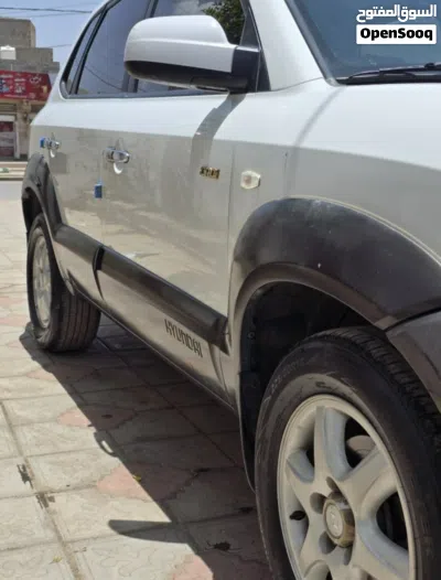 Hyundai Tucson Limited 4