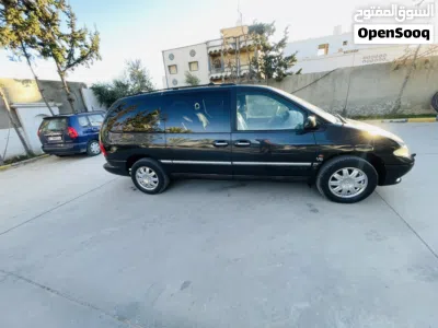 كرايسلر فوياجر LX 3