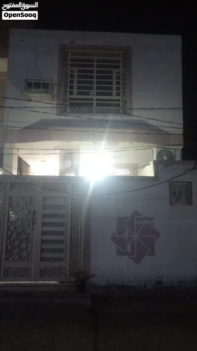 بيت يتكون من طابقين 2