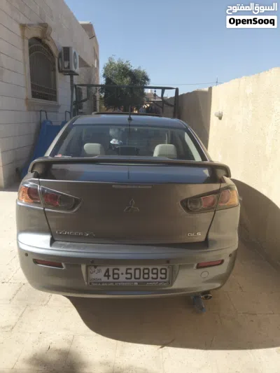 Mitsubishi Lancer GLS 4