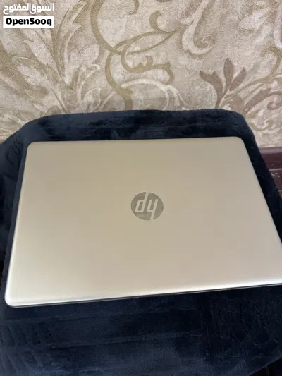جهاز لابتوب HP مستعمل للبيع بحال الوكالة كرت شاشة خارجي لون ذهبي مميز 2