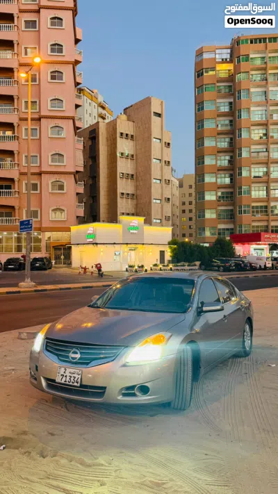 Nissan Altima S 4