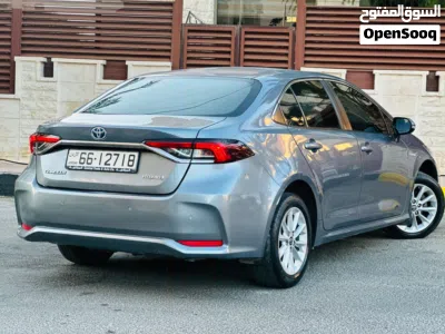 Toyota Corolla Hybrid 3