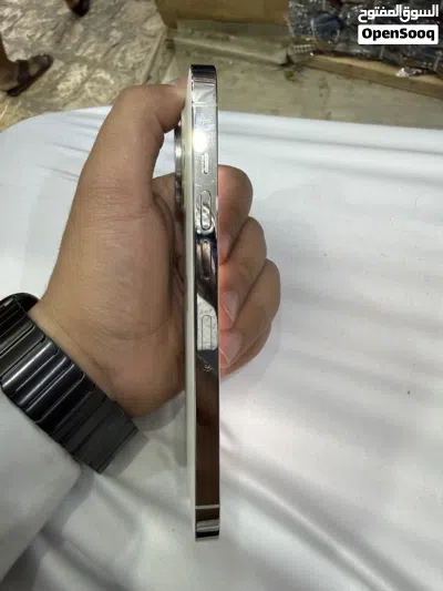 عرطه ايفون 13 برو ابيض ملكي 256 جيجا رسمي بطاريه 78 سعر 380 دولار فقط 4