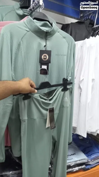 ملابس رياضيه للنساء 3