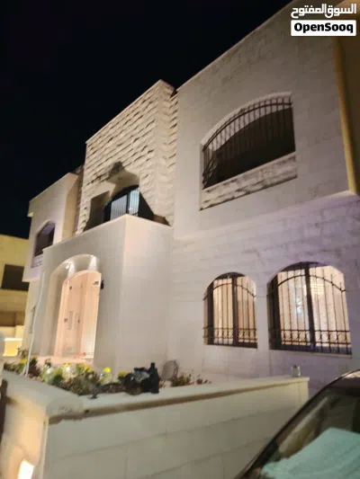 فيلا للبيع ضاحيه الرشيد 4