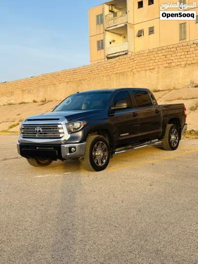 Toyota Tundra SR5 2