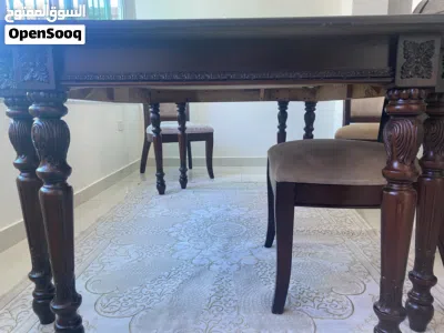 طاولة سفرة مع 8 كراسي 3