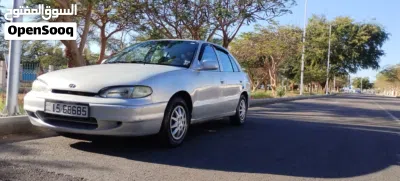 Hyundai Accent Standard 2