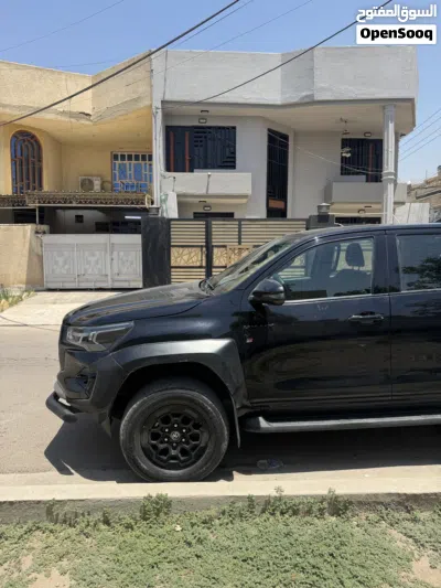 تۆیۆتا هیلۆکس GR Sport 3