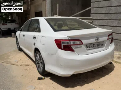 Toyota Camry GL 2