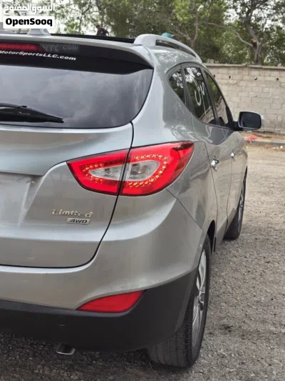 Hyundai Tucson Limited 4