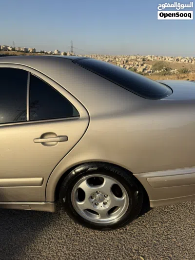Mercedes Benz E-Class E 200 4