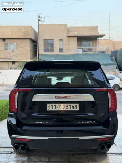 GMC Yukon Denali 4