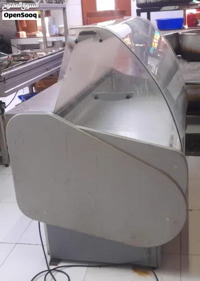 ثلاجة عرض أجبان ومقبلات أو براد عرض أفقي بحوض زجاجي منحني 4
